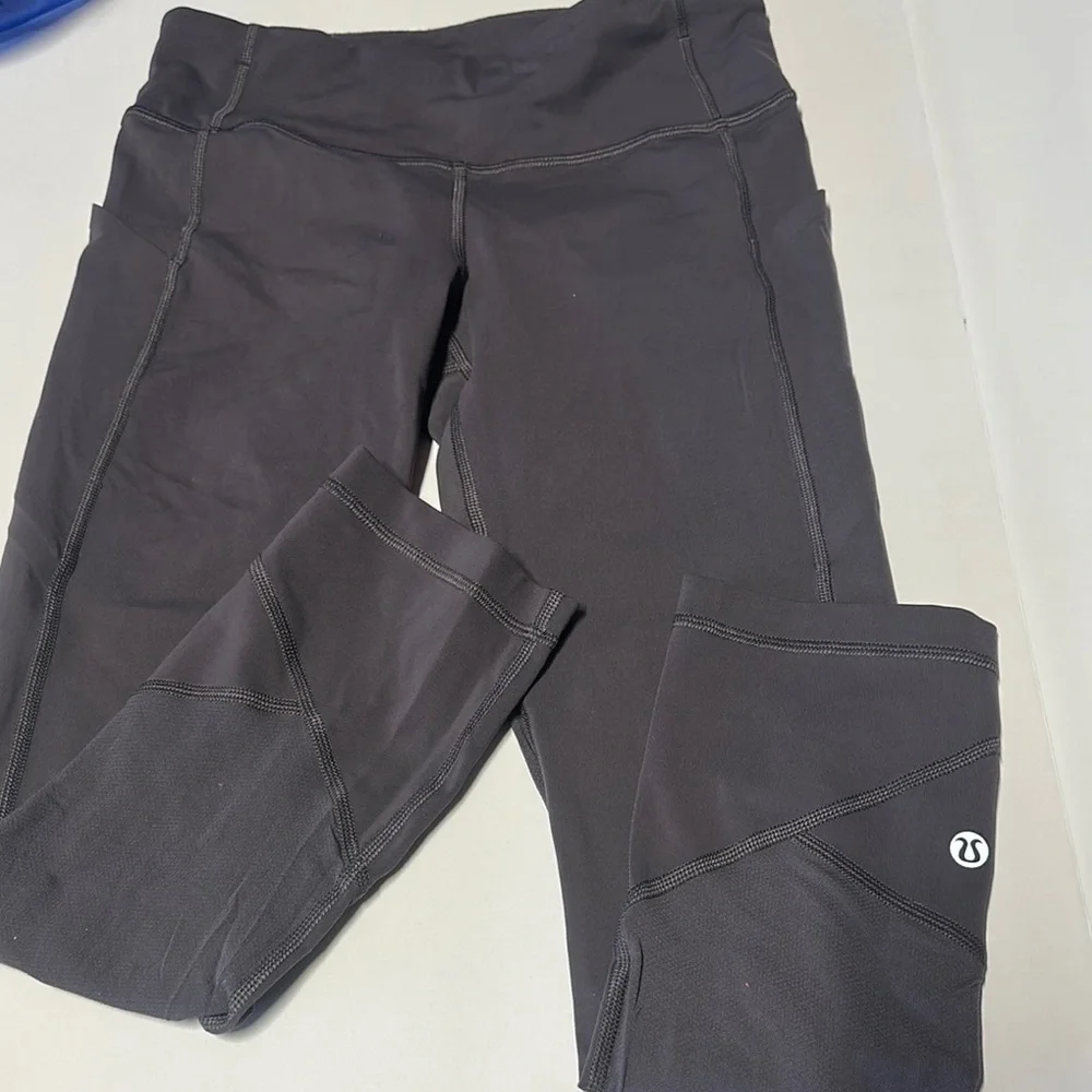 Stylish Black Leggings with Logo Accent